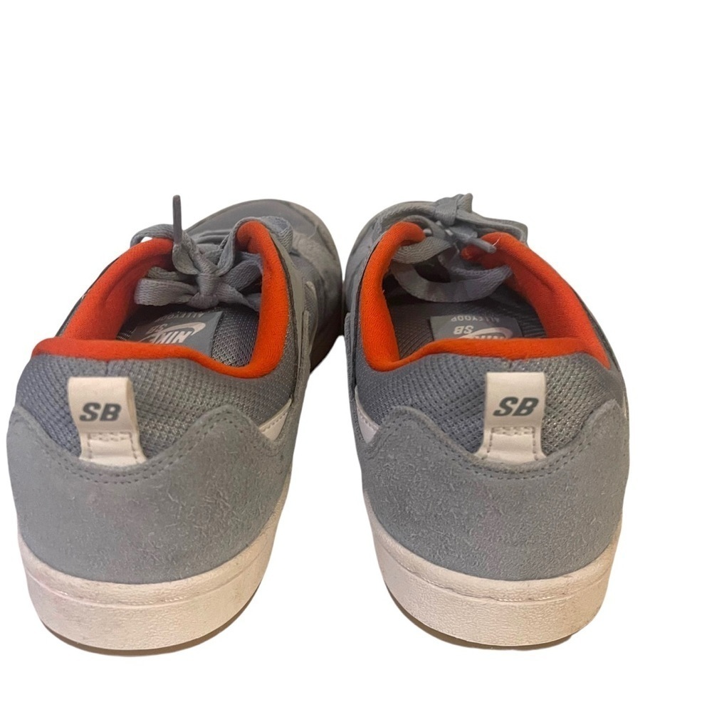 Nike SB Alleyoop Suede Sneakers - Picture 4 of 7